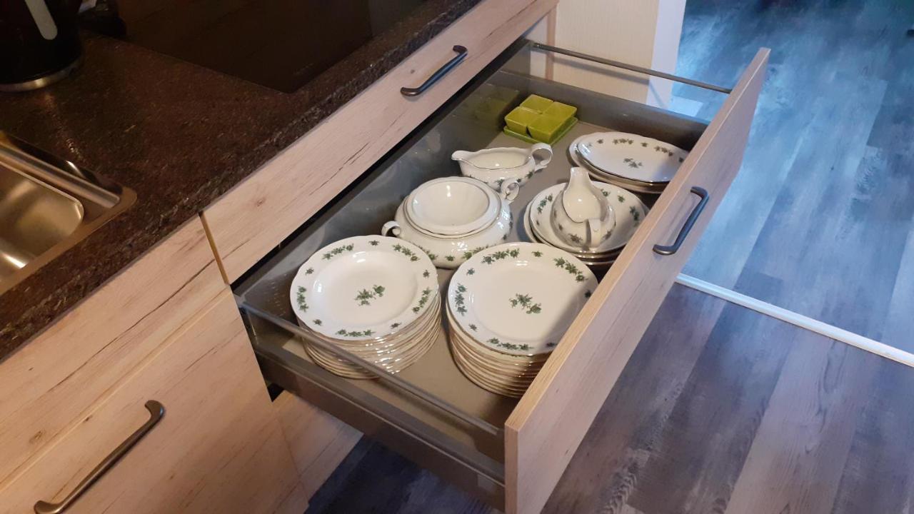 Familienurlaub In Ostfriesland Fuer Max 7 Pers In 2 Wohnungen, Auch Einzeln Wohnungen Utarp Exterior foto